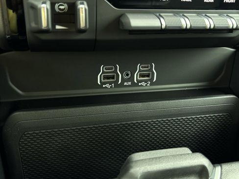 New 2026 RAM 3500 Big Horn AWD/4WD image 22