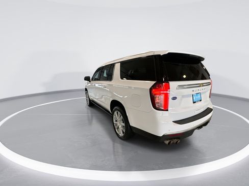 Used 2023 Chevrolet Suburban High Country image 6