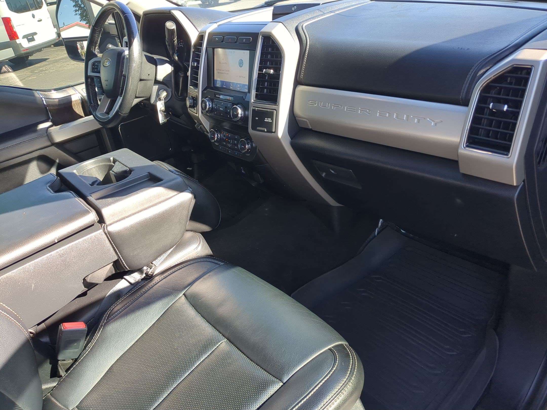 Used 2020 Ford F250 Lariat w/ Lariat Value Package AWD/4WD image 32