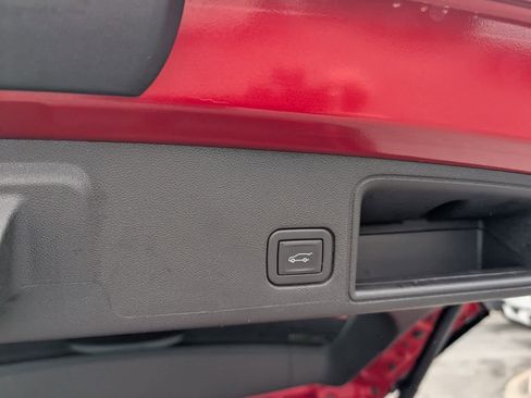 Certified 2023 GMC Terrain SLE w/ Driver Convenience Package AWD/4WD image 12
