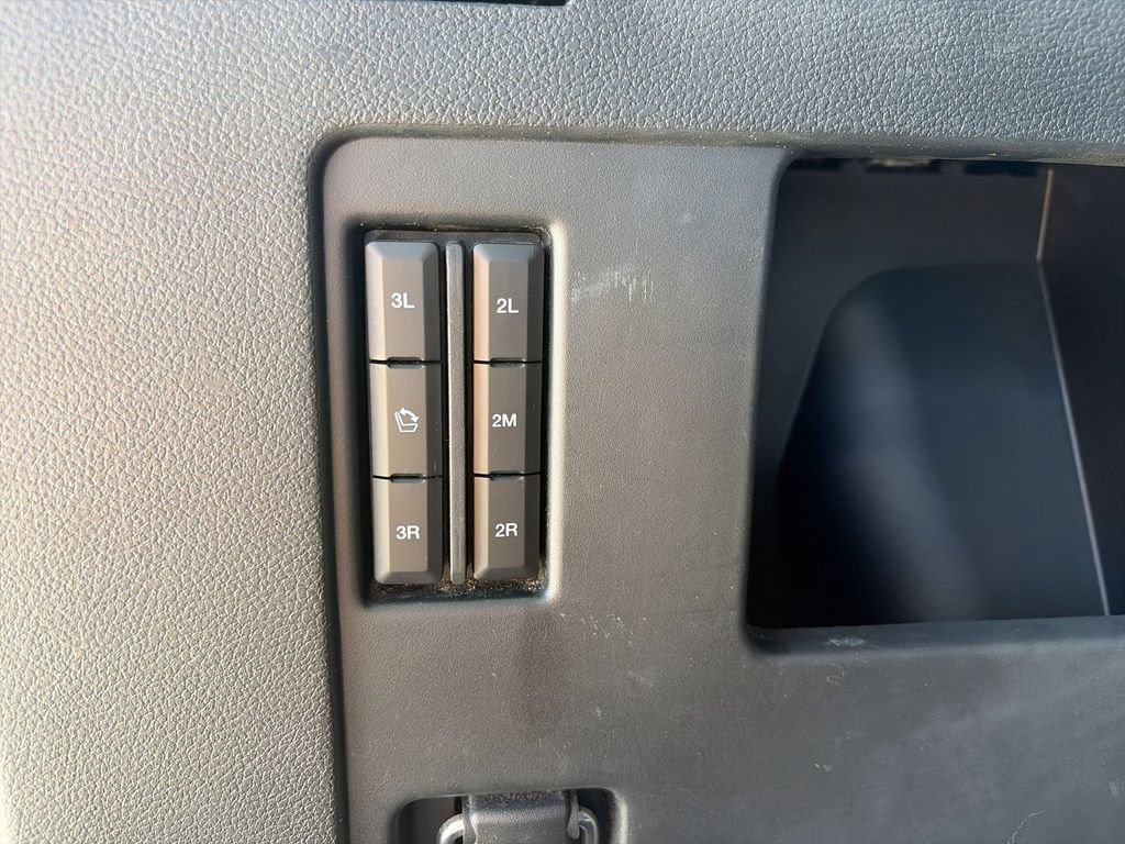 Used 2020 Ford Expedition Max Limited RWD image 29