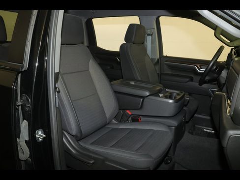 Used 2022 Chevrolet Silverado 1500 LT w/ Protection Package image 32