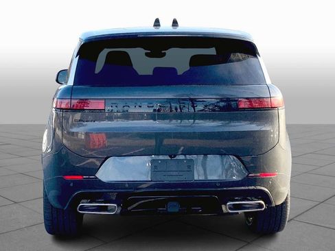 New 2025 Land Rover Range Rover Sport Dynamic SE image 4