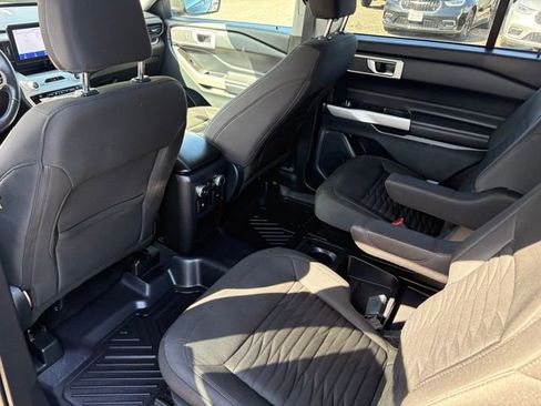 Certified 2021 Ford Explorer XLT AWD/4WD image 7