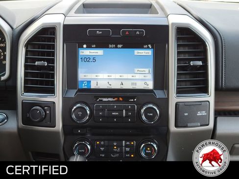 Used 2017 Ford F150 Lariat image 22