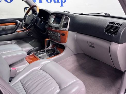 Used 2006 Lexus LX 470 4WD image 9