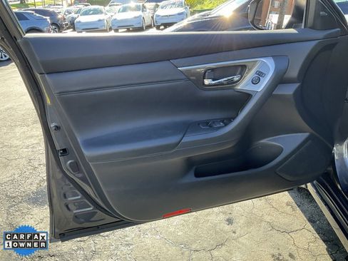 Used 2013 Nissan Altima 2.5 SL w/ Technology Pkg image 28