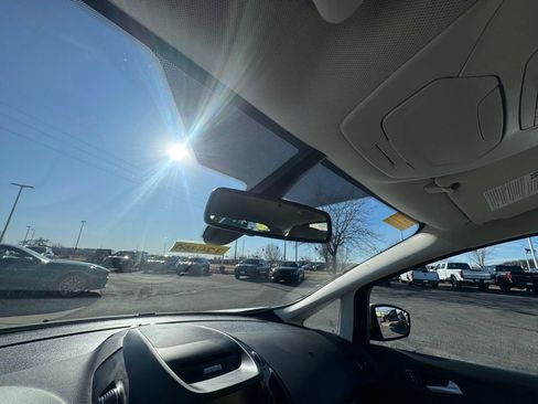 Used 2015 Ford C-MAX Energi SEL w/ Equipment Group 302A image 26