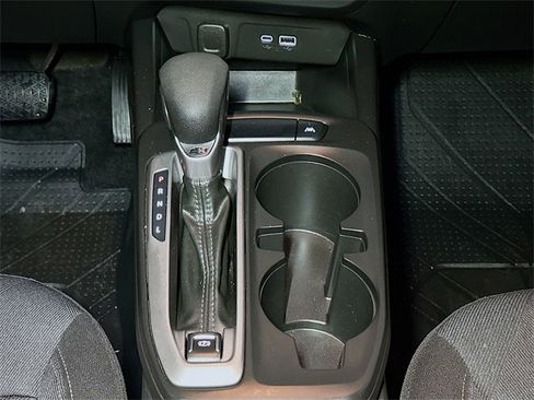 Used 2024 Chevrolet Trax LS w/ LS Convenience Package image 14