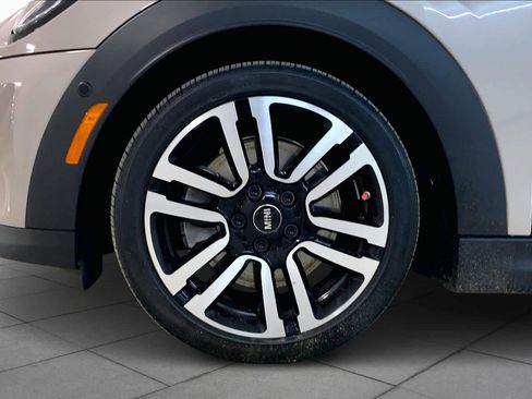 Used 2023 MINI Cooper S image 11