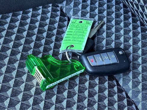 Used 2022 Nissan Versa S image 23