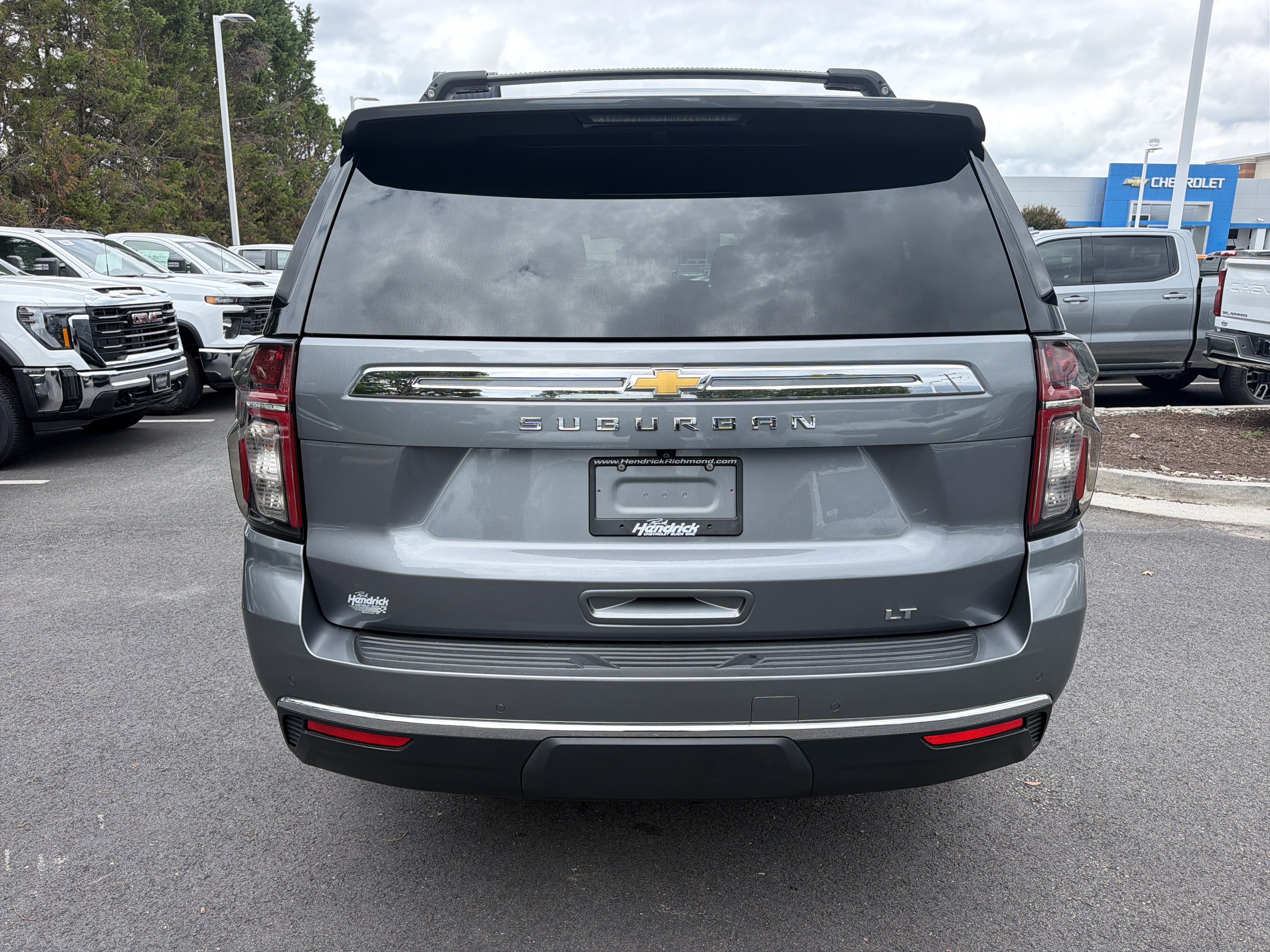 Used 2021 Chevrolet Suburban LT AWD/4WD image 9