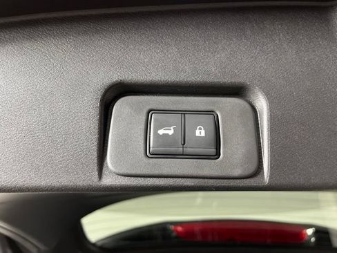 Certified 2026 Nissan Rogue SV FWD image 43