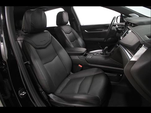 Used 2022 Cadillac XT5 Premium Luxury AWD/4WD image 19