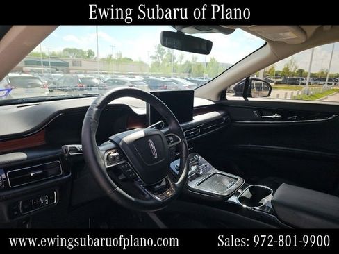 Used 2023 Lincoln Nautilus Reserve image 5