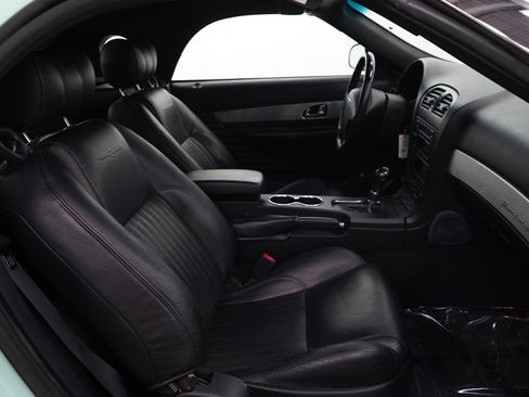 Used 2004 Ford Thunderbird image 11