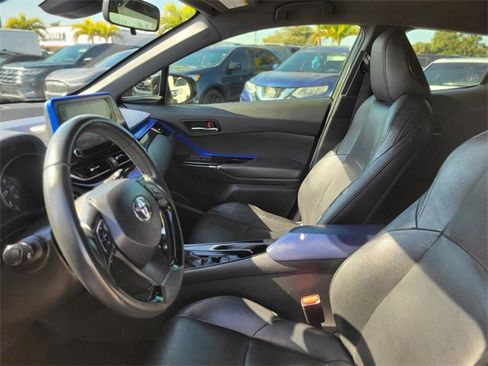 Used 2020 Toyota C-HR LE image 18