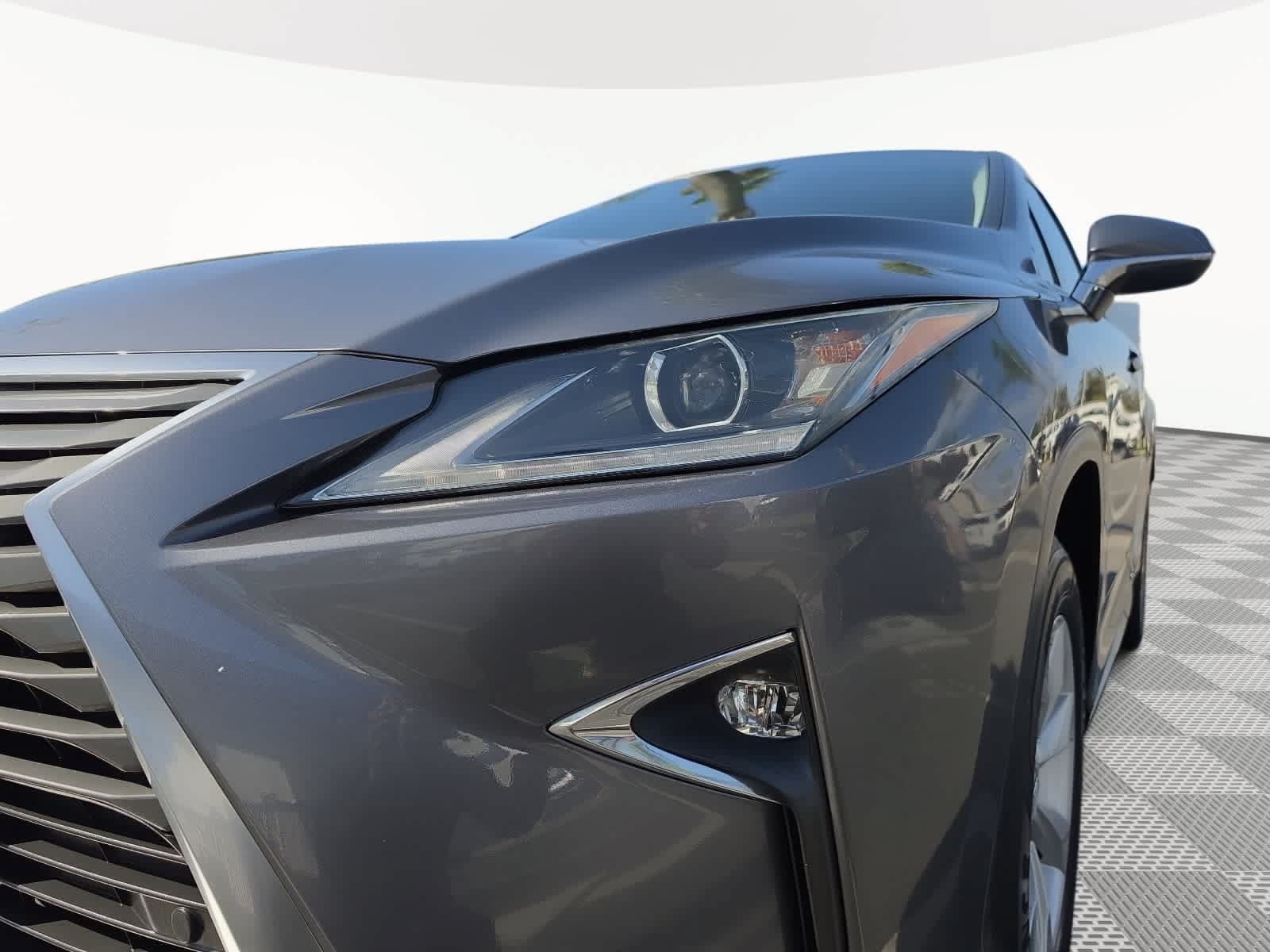Used 2017 Lexus RX 350 FWD w/ Accessory Package image 4
