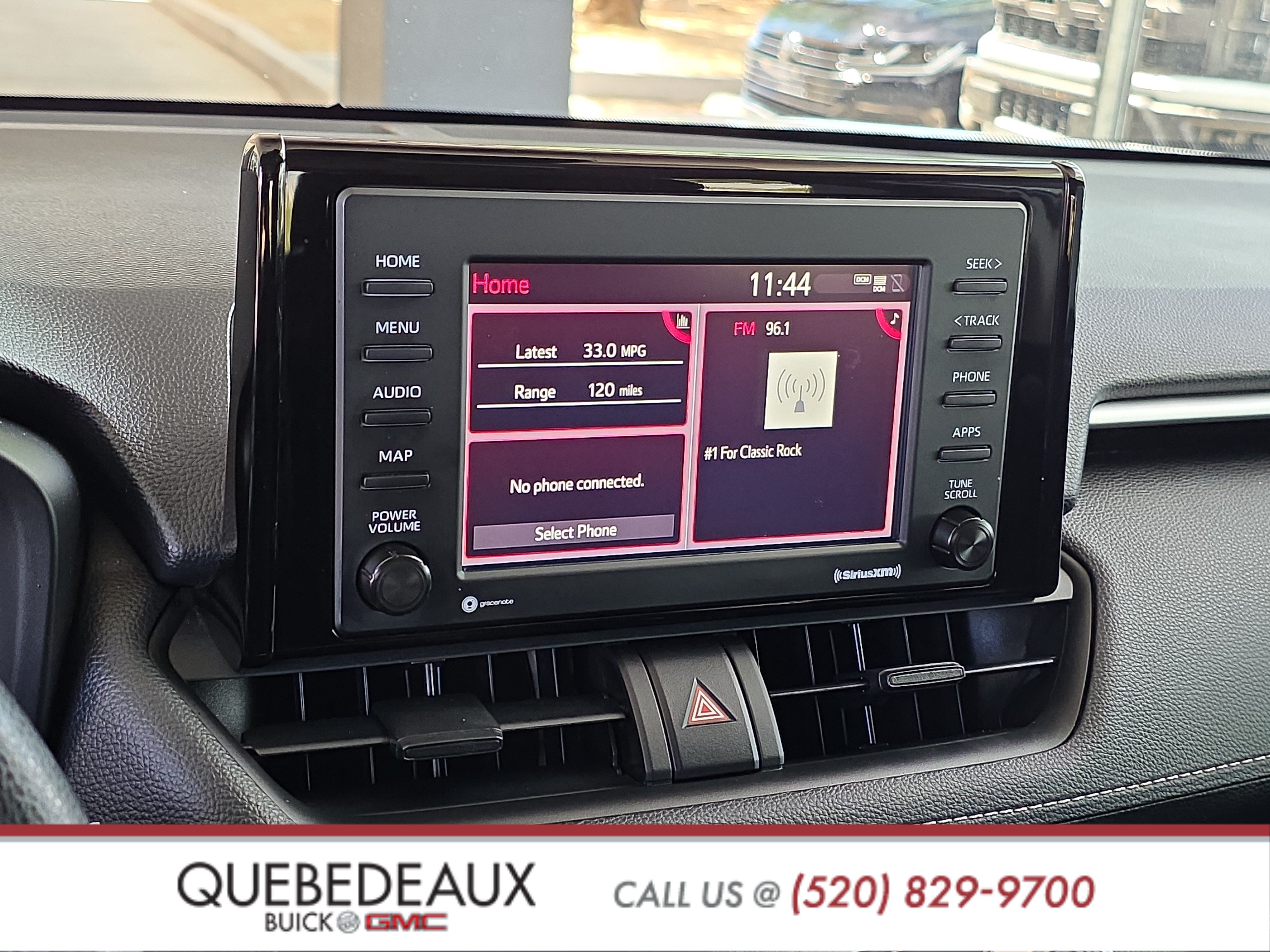 Used 2022 Toyota RAV4 LE FWD image 17