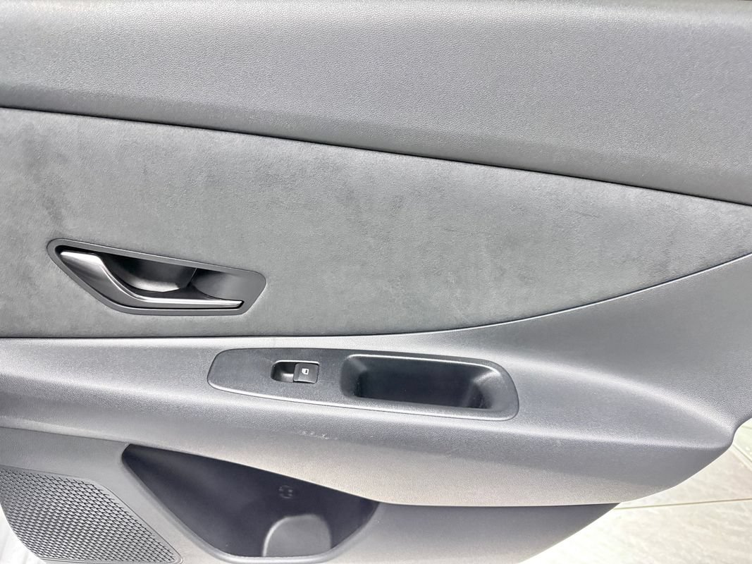 Used 2023 Hyundai Elantra N FWD image 18