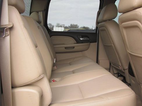 Used 2012 GMC Sierra 3500 Denali AWD/4WD image 25