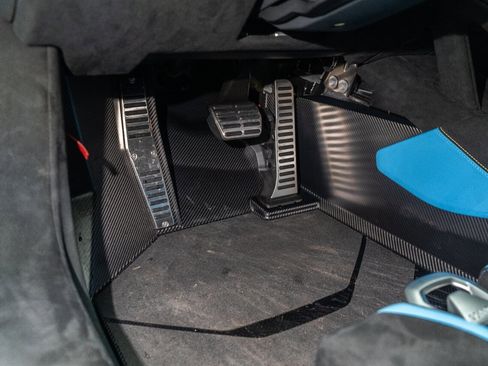 Used 2023 Lamborghini Huracan STO image 84