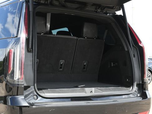 Used 2023 Cadillac Escalade Sport AWD/4WD image 23