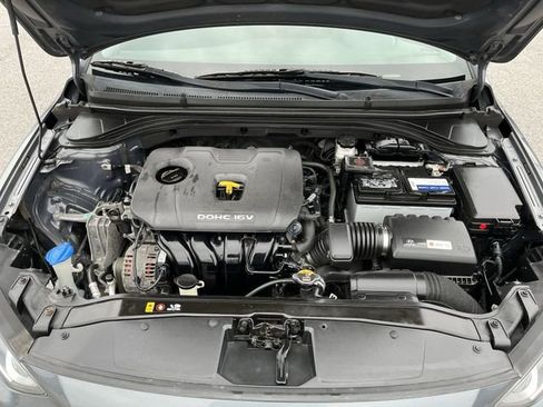 Used 2018 Hyundai Elantra SEL image 19