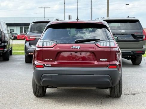 Used 2020 Jeep Cherokee Latitude w/ Cold Weather Group AWD/4WD image 38