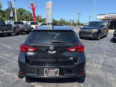 Used 2017 Toyota Corolla iM FWD image 7