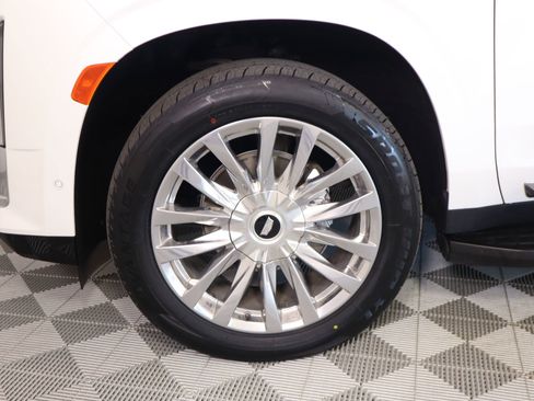 Used 2023 Cadillac Escalade ESV Premium Luxury w/ Performance Package image 20