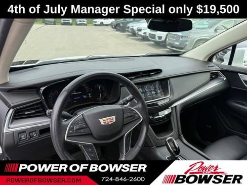 Used 2018 Cadillac XT5 Luxury w/ Driver Awareness Package AWD/4WD image 3