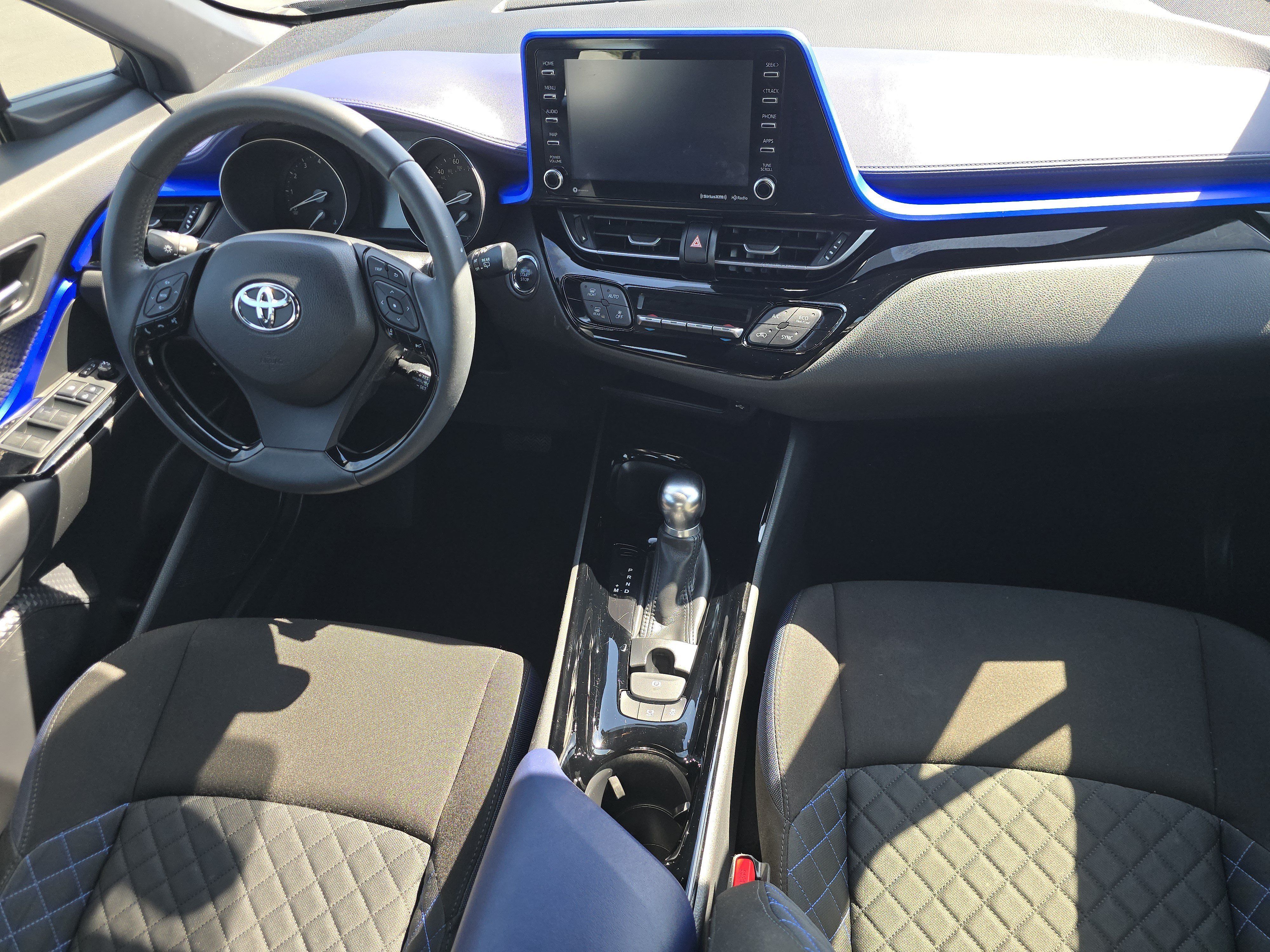 Used 2020 Toyota C-HR XLE FWD image 18