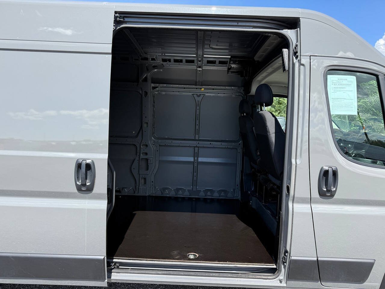 Used 2025 RAM ProMaster 2500 FWD image 23