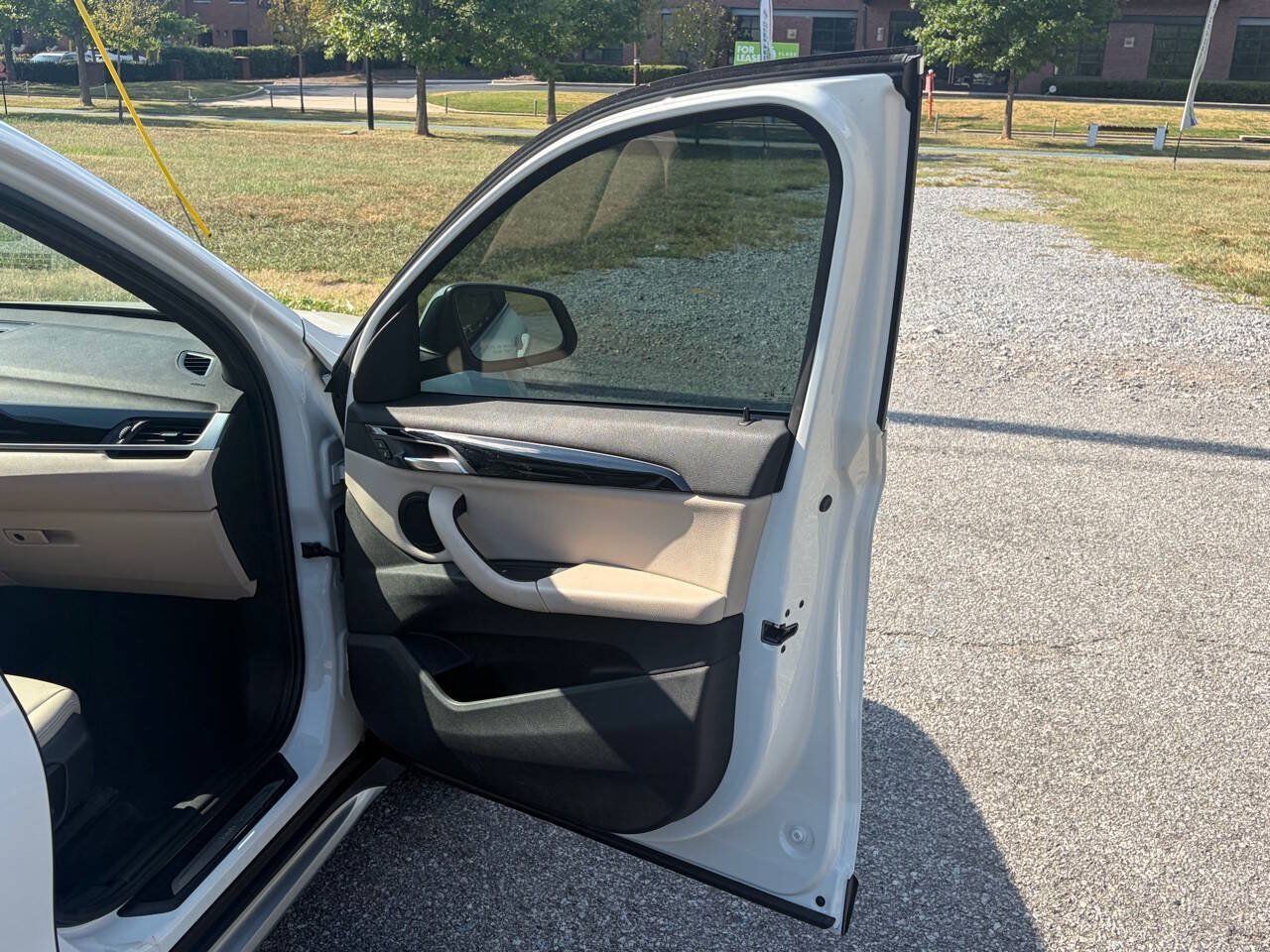 Used 2019 BMW X1 sDrive28i FWD image 25