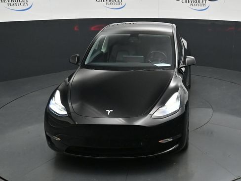 Used 2022 Tesla Model Y Long Range AWD/4WD image 19