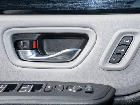 Certified 2024 Honda Pilot EX-L image 31