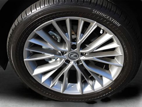 Used 2025 Lexus NX 350h AWD w/ Premium Package image 29