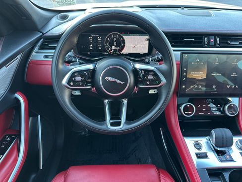 Used 2026 Jaguar F-PACE R-Dynamic S image 15