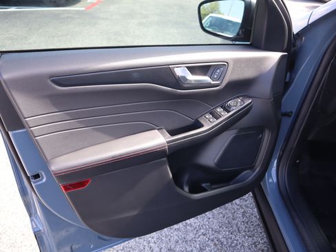 New 2025 Ford Escape ST-Line w/ Tech Pack #1 image 14