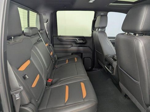 Used 2025 GMC Sierra 2500 AT4 w/ Technology Package image 20