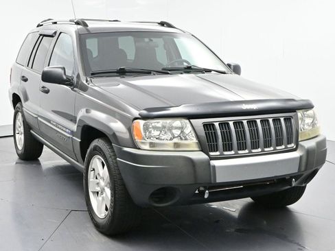 Used 2004 Jeep Grand Cherokee Laredo RWD image 2