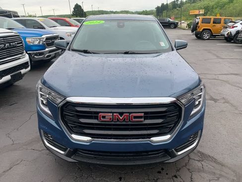 Used 2024 GMC Terrain SLE FWD image 7