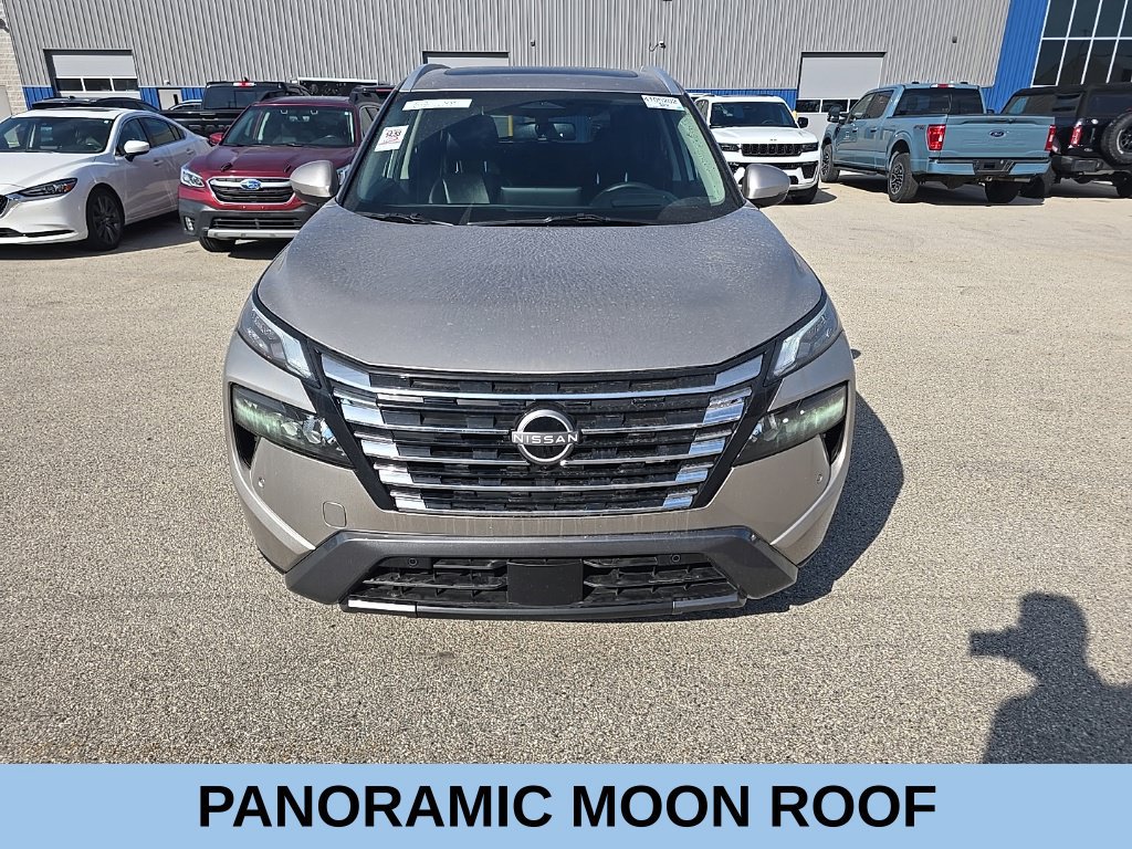 Used 2025 Nissan Rogue SL w/ Tech Package AWD/4WD image 2