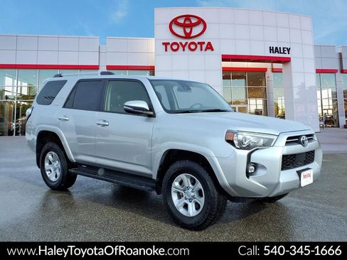 Used 2024 Toyota 4Runner SR5 Premium image 1