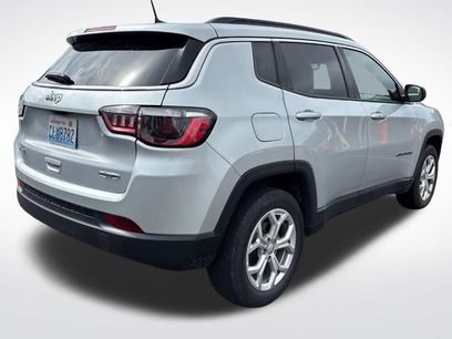 Used 2024 Jeep Compass Latitude