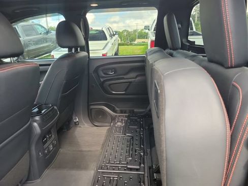 Used 2024 Nissan Titan PRO-4X w/ Pro-4x Convenience Package AWD/4WD image 11