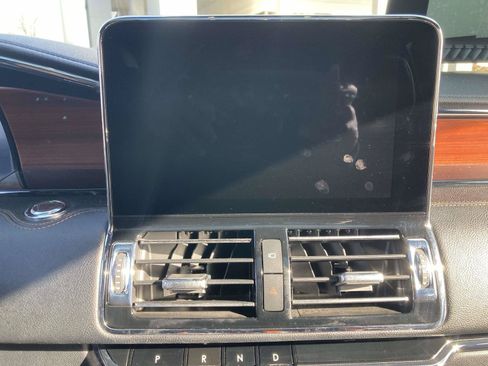 Used 2021 Lincoln Navigator Reserve AWD/4WD image 23