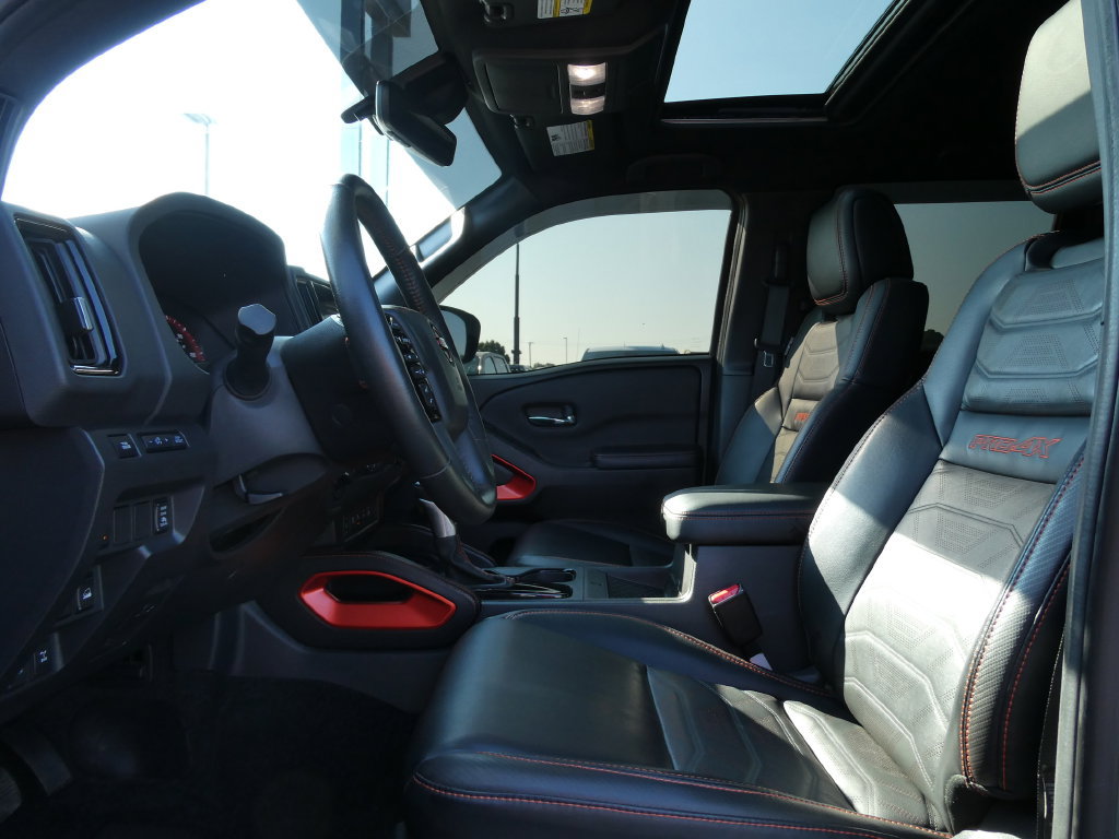 Used 2025 Nissan Frontier PRO-4X w/ Pro Premium Package AWD/4WD image 23