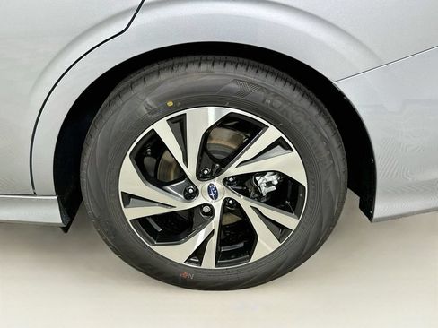 Used 2025 Subaru Legacy Premium w/ Popular Package #1 AWD/4WD image 24
